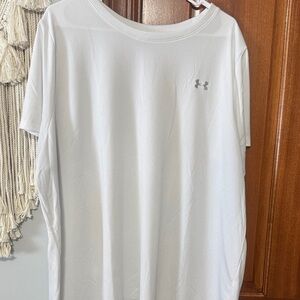 Under Armour Women's Light Gray Short Sleeve Tee